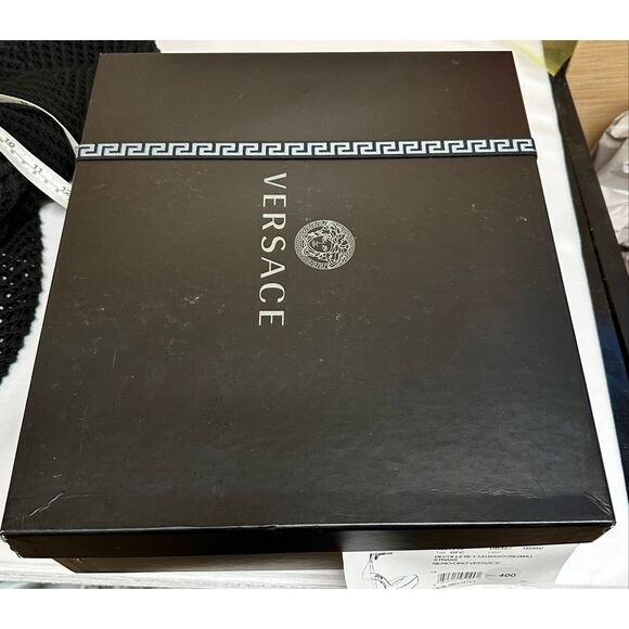 Versace Medusa Charm Platform Heel in Black NWB - Picture 11 of 12